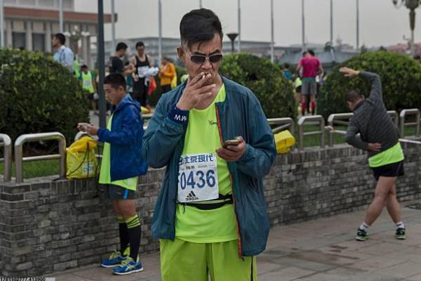 体育项目的女性队伍与男教练搭配